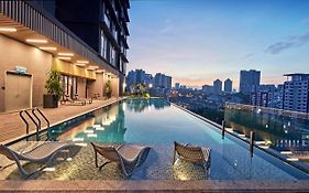 Societe Suites By Lyfehaus